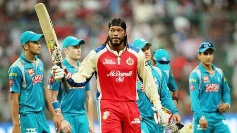 IPL: ऐसे मैच जब अकेले खिलाड़ी ने बनाए विपक्षी टीम के कुल स्कोर से ज्यादा रन IPL: ऐसे मैच जब अकेले खिलाड़ी ने बनाए विपक्षी टीम के कुल स्कोर से ज्यादा रन