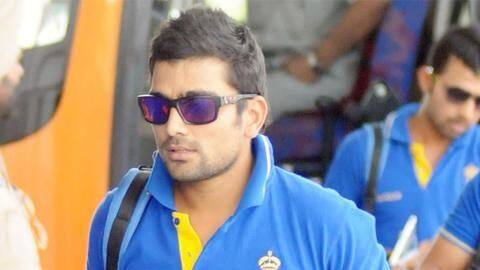 IPL से पहले कोरोना पॉजिटिव पाए गए राजस्थान रॉयल्स के फील्डिंग कोच IPL से पहले कोरोना पॉजिटिव पाए गए राजस्थान रॉयल्स के फील्डिंग कोच