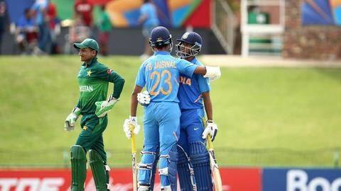 अंडर-19 विश्व कप: भारत ने पाकिस्तान को 10 विकेट से हराया, फाइनल में बनाई जगह अंडर-19 विश्व कप: भारत ने पाकिस्तान को 10 विकेट से हराया, फाइनल में बनाई जगह