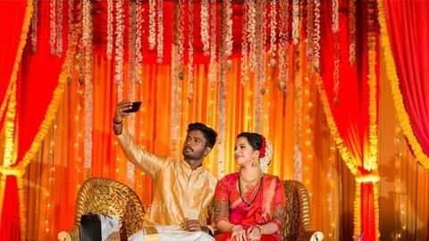 भारतीय क्रिकेटर संजू सैमसन ने लंबे समय से गर्लफ्रेंड रहीं चारूलता से किया विवाह भारतीय क्रिकेटर संजू सैमसन ने लंबे समय से गर्लफ्रेंड रहीं चारूलता से किया विवाह