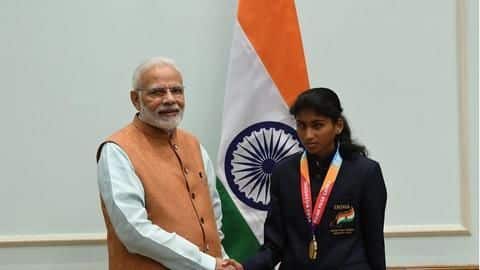 कर्नाटक: झोपड़ी में रहने को मजबूर 2018 एशियन पैरा गेम्स मेडल विजेता दिव्यांग एथलीट्स कर्नाटक: झोपड़ी में रहने को मजबूर 2018 एशियन पैरा गेम्स मेडल विजेता दिव्यांग एथलीट्स