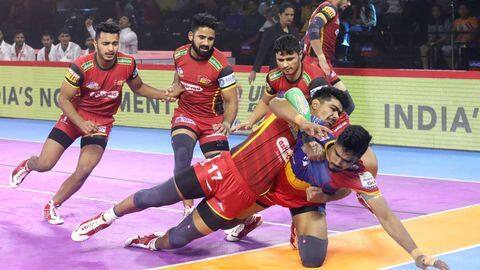 प्रो कबड्डी लीग 2019: बेकार गया पवन का शानदार प्रदर्शन, यूपी ने बेंगलुरू को हराया प्रो कबड्डी लीग 2019: बेकार गया पवन का शानदार प्रदर्शन, यूपी ने बेंगलुरू को हराया