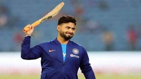 ऋषभ पंत को रवि शास्त्री की सलाह, 'एक दिन में नहीं बन सकते सुपरस्टार' ऋषभ पंत को रवि शास्त्री की सलाह, 'एक दिन में नहीं बन सकते सुपरस्टार'