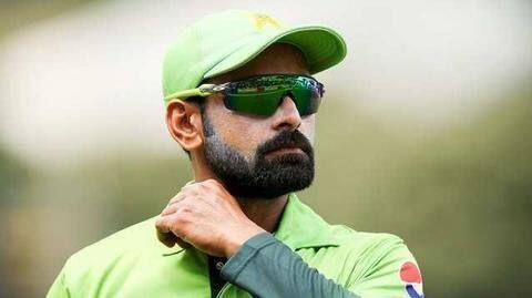 PCB द्वारा दिए गए C कैटेगिरी के कॉन्ट्रैक्ट ऑफर को मोहम्मद हफीज ने ठुकराया PCB द्वारा दिए गए C कैटेगिरी के कॉन्ट्रैक्ट ऑफर को मोहम्मद हफीज ने ठुकराया