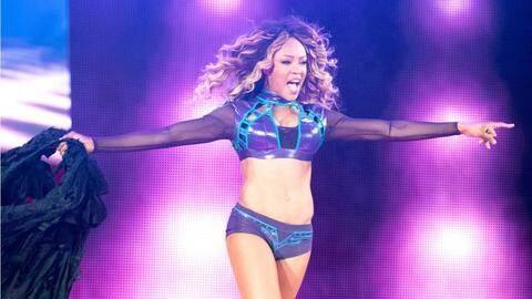 सबसे लंबे समय से WWE में बनी हुई महिला रेसलर सबसे लंबे समय से WWE में बनी हुई महिला रेसलर