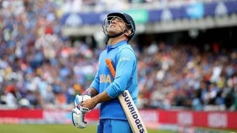 खत्म नहीं हुआ है धोनी का करियर, इस नियम की वजह से नहीं मिला सेंट्रल कॉन्ट्रैक्ट खत्म नहीं हुआ है धोनी का करियर, इस नियम की वजह से नहीं मिला सेंट्रल कॉन्ट्रैक्ट