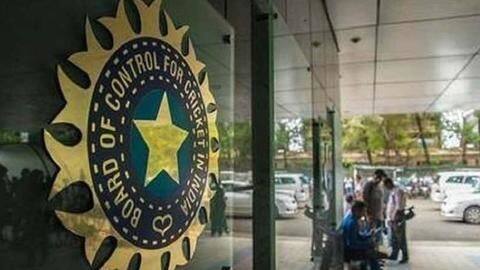 एशिया कप: टूर्नामेंट के आयोजन की बातों पर BCCI ने जताई कड़ी नाराजगी एशिया कप: टूर्नामेंट के आयोजन की बातों पर BCCI ने जताई कड़ी नाराजगी