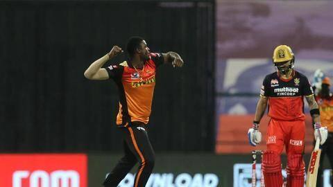 IPL 2020: RCB को हराकर दूसरे क्वालीफायर में पहुंची SRH, मैच में बने ये रिकॉर्ड्स IPL 2020: RCB को हराकर दूसरे क्वालीफायर में पहुंची SRH, मैच में बने ये रिकॉर्ड्स
