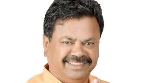 भाजपा विधायक का विवादित बयान, कहा- महिलाओं के कपड़ों के कारण बढ़ रहे रेप; माफी मांगी भाजपा विधायक का विवादित बयान, कहा- महिलाओं के कपड़ों के कारण बढ़ रहे रेप; माफी मांगी