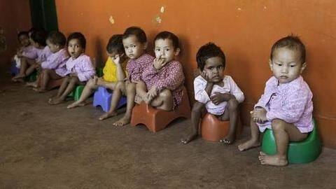 नवरात्रि में अपने गाँव की नौ लड़कियों को गोद लेकर CA ने पेश की मिसाल, जानें नवरात्रि में अपने गाँव की नौ लड़कियों को गोद लेकर CA ने पेश की मिसाल, जानें