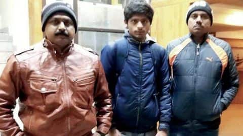 युवक ने पिता का करोड़ों का कारोबार छोड़ माँजे बर्तन, आनंद महिंद्रा ने दिया ऑफ़र युवक ने पिता का करोड़ों का कारोबार छोड़ माँजे बर्तन, आनंद महिंद्रा ने दिया ऑफ़र