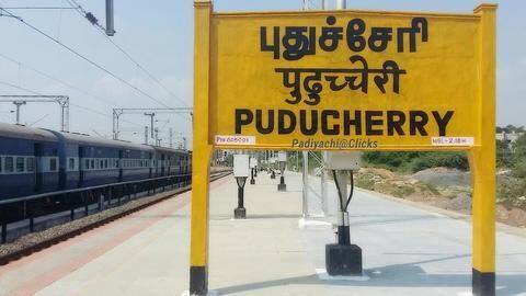 यहाँ के ऐतिहासिक चर्च देते हैं सुकून यहाँ के ऐतिहासिक चर्च देते हैं सुकून