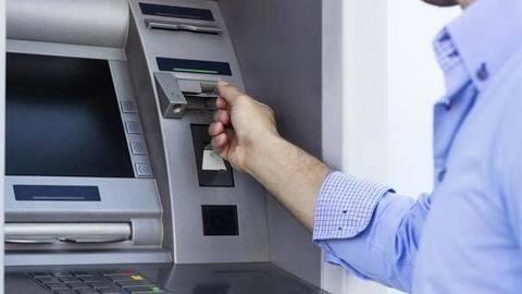 ATM से ट्रेन टिकट बुक करने सहित आसानी से कर सकते हैं कई काम, जानें ATM से ट्रेन टिकट बुक करने सहित आसानी से कर सकते हैं कई काम, जानें
