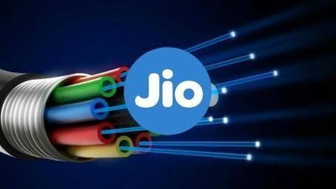 जियो 2,500 रुपये में पेश कर रही नया GigaFiber प्लान, इसके बारे में विस्तार से जानें जियो 2,500 रुपये में पेश कर रही नया GigaFiber प्लान, इसके बारे में विस्तार से जानें