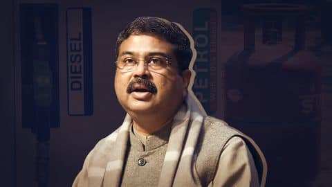 सात सालों में दोगुना हुई LPG सिलेंडर की कीमत- पेट्रोलियम मंत्री सात सालों में दोगुना हुई LPG सिलेंडर की कीमत- पेट्रोलियम मंत्री