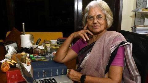 सुप्रीम कोर्ट वकील इंदिरा जयसिंह और आनंद ग्रोवर के घर पर CBI का छापा सुप्रीम कोर्ट वकील इंदिरा जयसिंह और आनंद ग्रोवर के घर पर CBI का छापा