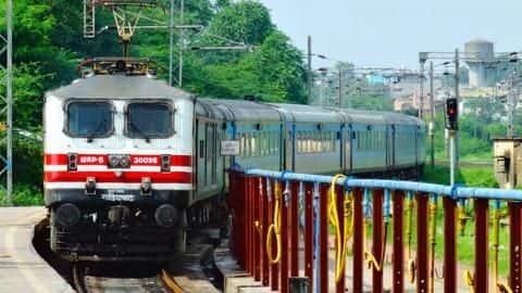 त्योहारी सीजन में 392 फेस्टिवल स्पेशल ट्रेनें चलाएगा रेलवे, यहां देखिये पूरी लिस्ट त्योहारी सीजन में 392 फेस्टिवल स्पेशल ट्रेनें चलाएगा रेलवे, यहां देखिये पूरी लिस्ट