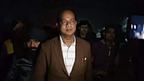 पश्चिम बंगाल: ममता के मंत्री पर बम से हमला, जख्मी हालत में अस्पताल में भर्ती पश्चिम बंगाल: ममता के मंत्री पर बम से हमला, जख्मी हालत में अस्पताल में भर्ती