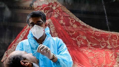 कोरोना वायरस: देश में बीते दिन मिले 22,273 नए मरीज, 251 की मौत कोरोना वायरस: देश में बीते दिन मिले 22,273 नए मरीज, 251 की मौत