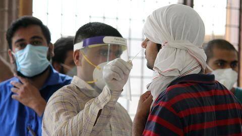 देश में कोरोना संक्रमितों की संख्या 53 लाख पार, बीते दिन 95,880 मरीज हुए ठीक देश में कोरोना संक्रमितों की संख्या 53 लाख पार, बीते दिन 95,880 मरीज हुए ठीक