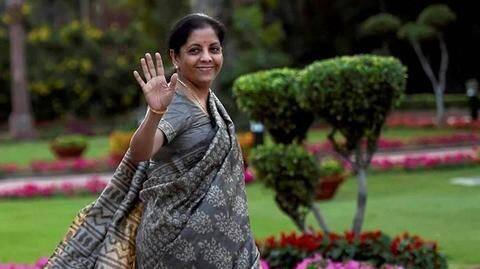 फोर्ब्स की 100 सबसे शक्तिशाली महिलाओं की सूची में निर्मला सीतारमण 34वें स्थान पर फोर्ब्स की 100 सबसे शक्तिशाली महिलाओं की सूची में निर्मला सीतारमण 34वें स्थान पर