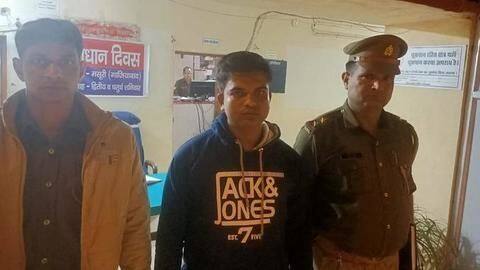 गाजियाबाद: मंदिर में पानी पीने पर मुस्लिम बच्चे को पीटा, पुलिस ने आरोपी को दबोचा गाजियाबाद: मंदिर में पानी पीने पर मुस्लिम बच्चे को पीटा, पुलिस ने आरोपी को दबोचा