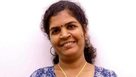 सबरीमाला मंदिर में प्रवेश करने वालीं कनकदुर्गा को परिवार वालों ने घर से निकाला सबरीमाला मंदिर में प्रवेश करने वालीं कनकदुर्गा को परिवार वालों ने घर से निकाला