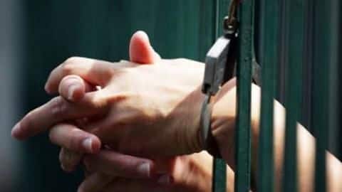 मुंबई: होटल में चल रहे सेक्स रैकेट का भंडाफोड़, तीन महिला कलाकारों को बचाया गया मुंबई: होटल में चल रहे सेक्स रैकेट का भंडाफोड़, तीन महिला कलाकारों को बचाया गया
