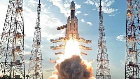 ISRO के 'गगनयान' मिशन को सरकार की मंजूरी, अंतरिक्ष में भेजे जाएंगे तीन भारतीय ISRO के 'गगनयान' मिशन को सरकार की मंजूरी, अंतरिक्ष में भेजे जाएंगे तीन भारतीय