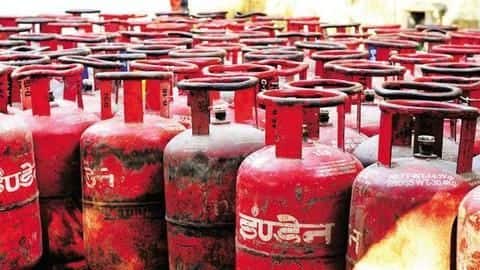 चुनाव से पहले मोदी सरकार का बड़ा फैसला, हर गरीब परिवार को मुफ्त मिलेगा LPG कनेक्शन चुनाव से पहले मोदी सरकार का बड़ा फैसला, हर गरीब परिवार को मुफ्त मिलेगा LPG कनेक्शन