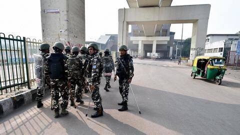धीरे-धीरे शांत हो रही उत्तर-पूर्वी दिल्ली, 36 घंटों में हिंसा की कोई बड़ी घटना नहीं धीरे-धीरे शांत हो रही उत्तर-पूर्वी दिल्ली, 36 घंटों में हिंसा की कोई बड़ी घटना नहीं