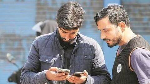 कश्मीर: 150 दिन बाद SMS और सरकारी अस्पतालों में इंटरनेट सेवा शुरू कश्मीर: 150 दिन बाद SMS और सरकारी अस्पतालों में इंटरनेट सेवा शुरू