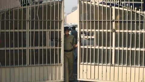 आंध्र प्रदेश: मास्क न पहनने पर पकड़े गए दलित युवक की पुलिस हिरासत में मौत आंध्र प्रदेश: मास्क न पहनने पर पकड़े गए दलित युवक की पुलिस हिरासत में मौत