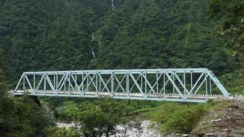 रक्षा मंत्री ने किया 44 नए पुलों का उद्घाटन, अधिकतर LAC के पास रक्षा मंत्री ने किया 44 नए पुलों का उद्घाटन, अधिकतर LAC के पास