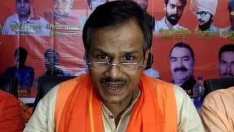 कमलेश तिवारी हत्याकांड: सूरत से पकड़े गए आरोपियों ने कबूला गुनाह, DGP बोले- आतंकी कनेक्शन नहीं कमलेश तिवारी हत्याकांड: सूरत से पकड़े गए आरोपियों ने कबूला गुनाह, DGP बोले- आतंकी कनेक्शन नहीं