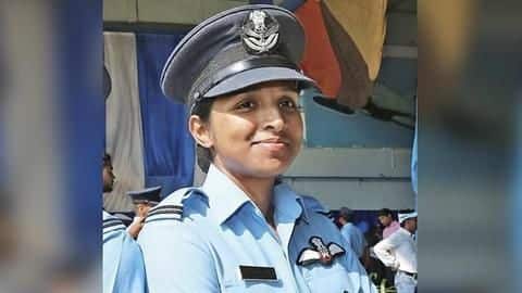 भारतीय वायुसेना में राफेल विमान उड़ाने वाली पहली महिला पायलट बनेंगी फ्लाइट लेफ्टिनेंट शिवांगी सिंह भारतीय वायुसेना में राफेल विमान उड़ाने वाली पहली महिला पायलट बनेंगी फ्लाइट लेफ्टिनेंट शिवांगी सिंह