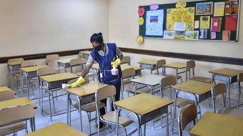 21 सितंबर से 9वीं-12वीं के छात्रों के लिए खुल सकेंगे स्कूल, गाइडलाइंस जारी 21 सितंबर से 9वीं-12वीं के छात्रों के लिए खुल सकेंगे स्कूल, गाइडलाइंस जारी