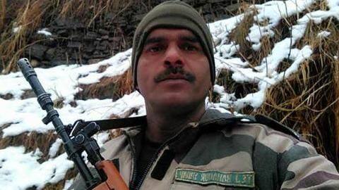 BSF के खाने का वीडियो डालने वाले पूर्व सैनिक के बेटे की संदिग्ध हालात में मौत BSF के खाने का वीडियो डालने वाले पूर्व सैनिक के बेटे की संदिग्ध हालात में मौत