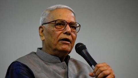 यशवंत सिन्हा को मिली श्रीनगर जाने की अनुमति, नजरबंद नेताओं से हो सकती है मुलाकात यशवंत सिन्हा को मिली श्रीनगर जाने की अनुमति, नजरबंद नेताओं से हो सकती है मुलाकात