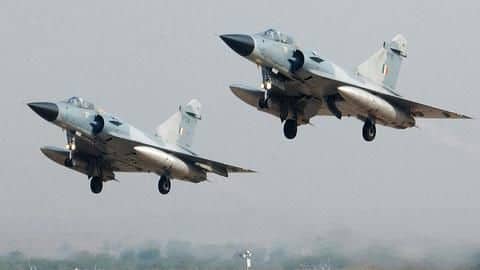 भारत ने लिया पुलवामा का बदला, 1,000 किलोग्राम बम गिराकर किये आतंकी कैंप तहस-नहस भारत ने लिया पुलवामा का बदला, 1,000 किलोग्राम बम गिराकर किये आतंकी कैंप तहस-नहस