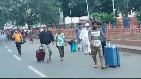 दिल्ली-NCR में ट्रांसपोर्टर की हड़ताल, लोगों को नहीं मिल रहे ऑटो और कैब दिल्ली-NCR में ट्रांसपोर्टर की हड़ताल, लोगों को नहीं मिल रहे ऑटो और कैब