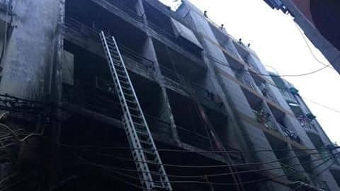 दिल्लीः बहुमंजिला इमारत में आग लगने से छह की मौत, 11 लोग घायल दिल्लीः बहुमंजिला इमारत में आग लगने से छह की मौत, 11 लोग घायल