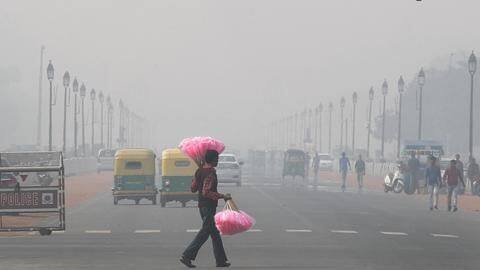 उत्तर भारत में आने वाले दिनों बिगड़ेगी हवा की गुणवत्ता, तापमान में आएगी गिरावट उत्तर भारत में आने वाले दिनों बिगड़ेगी हवा की गुणवत्ता, तापमान में आएगी गिरावट