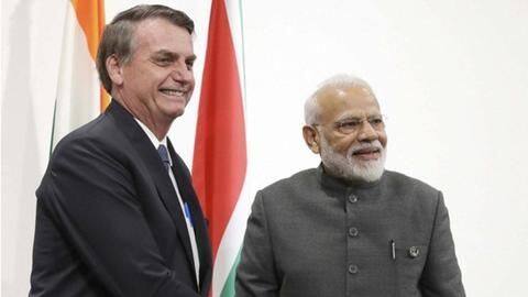 ब्राजीली राष्ट्रपति की मोदी को चिट्ठी, रामायण का जिक्र कर हाइड्रोक्सीक्लोरोक्विन को बताया 'संजीवनी बूटी' ब्राजीली राष्ट्रपति की मोदी को चिट्ठी, रामायण का जिक्र कर हाइड्रोक्सीक्लोरोक्विन को बताया 'संजीवनी बूटी'