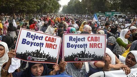 कई राज्यों ने कानून लागू करने से मना किया कई राज्यों ने कानून लागू करने से मना किया