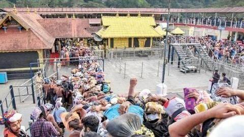केरलः सबरीमाला में प्रवेश की मांग को लेकर लाखों महिलाएं बनाएंगी 620 किलोमीटर लंबी 'महिला दीवार' केरलः सबरीमाला में प्रवेश की मांग को लेकर लाखों महिलाएं बनाएंगी 620 किलोमीटर लंबी 'महिला दीवार'