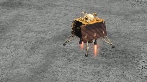 चंद्रयान-2: विक्रम से संपर्क साधने के लिए ISRO के पास बचे हैं महज 24 घंटे चंद्रयान-2: विक्रम से संपर्क साधने के लिए ISRO के पास बचे हैं महज 24 घंटे