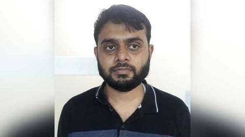बेंगलुरू: आतंकी संगठन IS से कथित संबंधों के चलते 28 वर्षीय डॉक्टर गिरफ्तार बेंगलुरू: आतंकी संगठन IS से कथित संबंधों के चलते 28 वर्षीय डॉक्टर गिरफ्तार