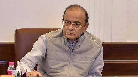 अस्पताल में भर्ती अरुण जेटली की हालत गंभीर, मिलने पहुंचे अमित शाह और योगी आदित्यनाथ अस्पताल में भर्ती अरुण जेटली की हालत गंभीर, मिलने पहुंचे अमित शाह और योगी आदित्यनाथ