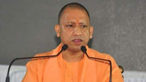 योगी आदित्यनाथ ने दिए 'लव जिहाद' पर रोक लगाने के लिए योजना बनाने के आदेश योगी आदित्यनाथ ने दिए 'लव जिहाद' पर रोक लगाने के लिए योजना बनाने के आदेश